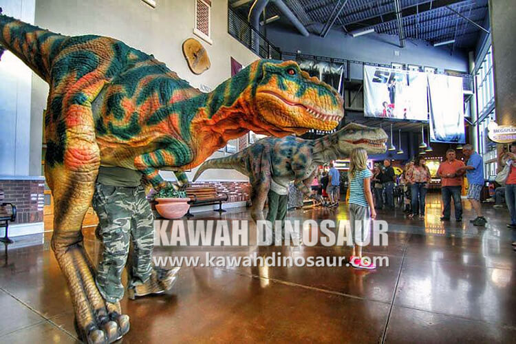4 Unsang mga okasyon ang angay alang sa Dinosaur Costume