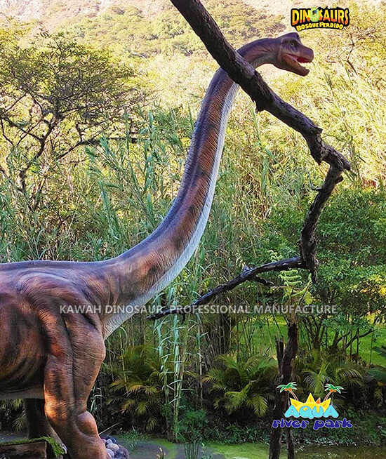 Brachiosaurus wou blare eet Aqua River Park (5)