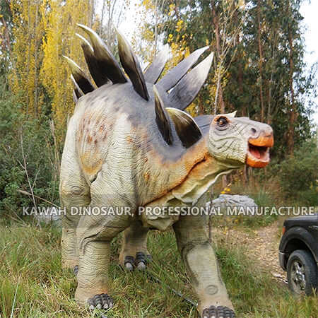 Stegosauro del parco forestale di Santiago