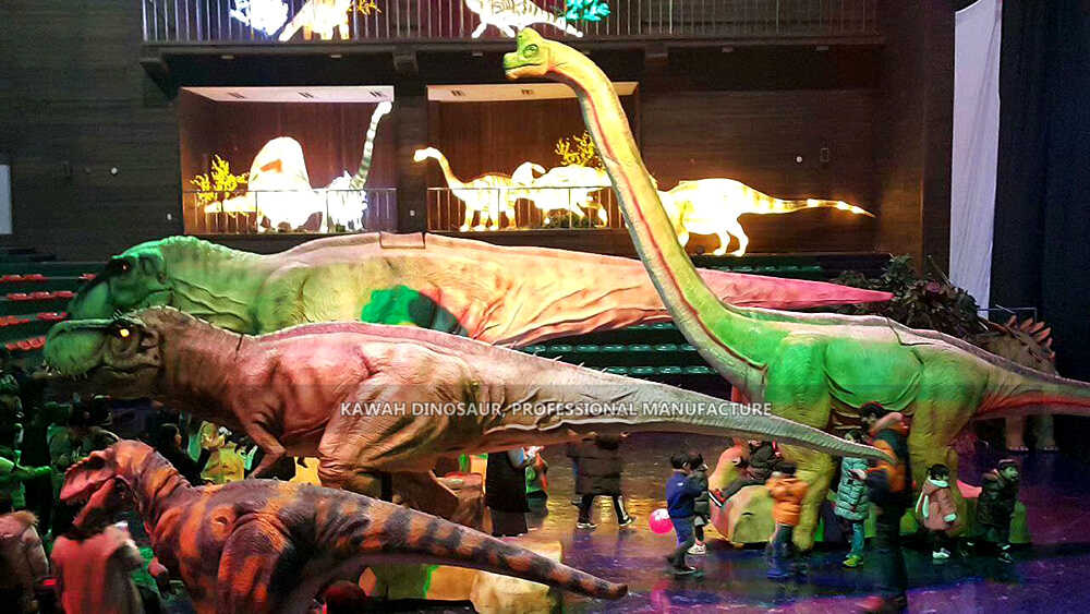 La performance sul palco del brachiosauro è unica Stage Walking Dinosaur (7)