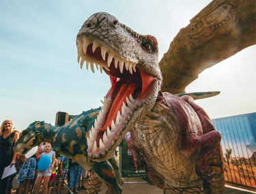 The dinosaur is so angry