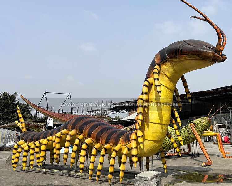 動物園・公園装飾用大型昆虫 鮮やかなムカデ アニマトロニクス ムカデ