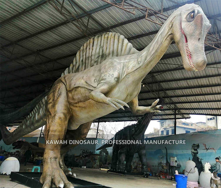 Kontenitur tat-tagħbija tal-mudell tad-dinosawri Spinosaurus animatronic ta' 15-il metru (3)