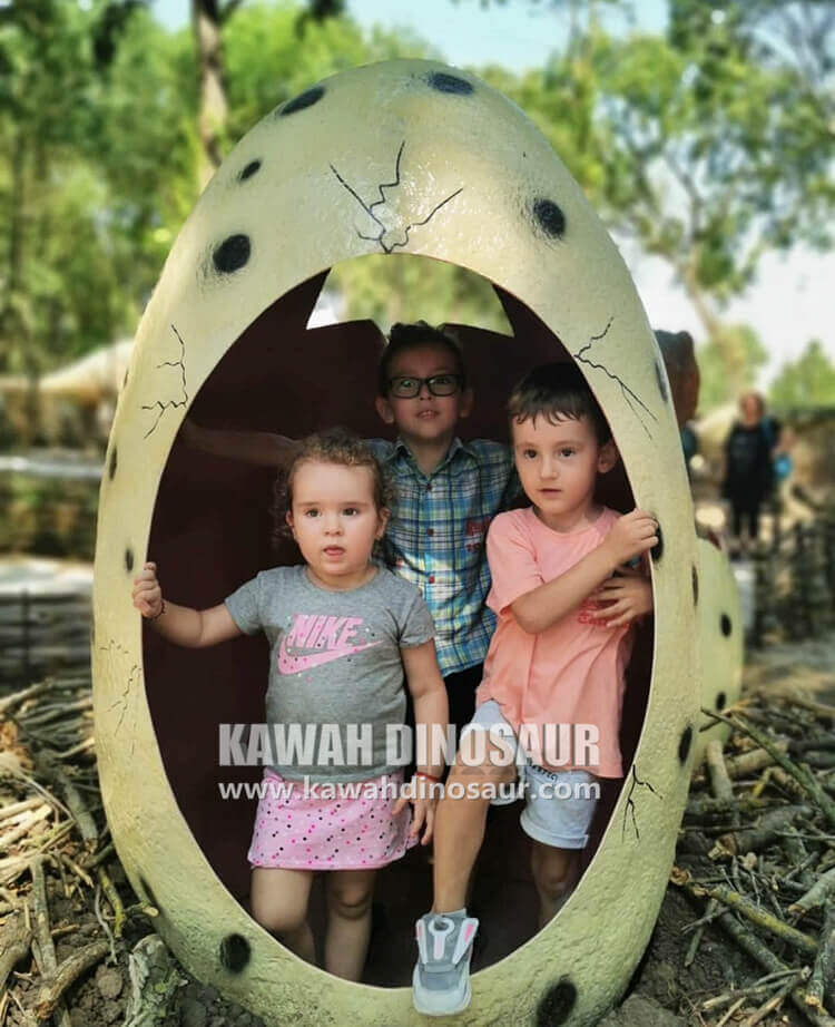 2 მორგებული Dinosaur Egg Group Baby Dinosaur მოდელი.