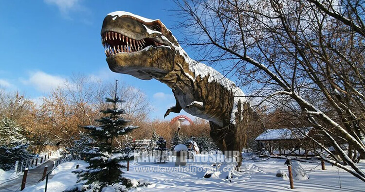 3 యానిమేట్రానిక్ డైనోసార్లు దీర్ఘకాలిక బహిరంగ ఎండ మరియు వర్షానికి గురికావడాన్ని తట్టుకోగలవా?