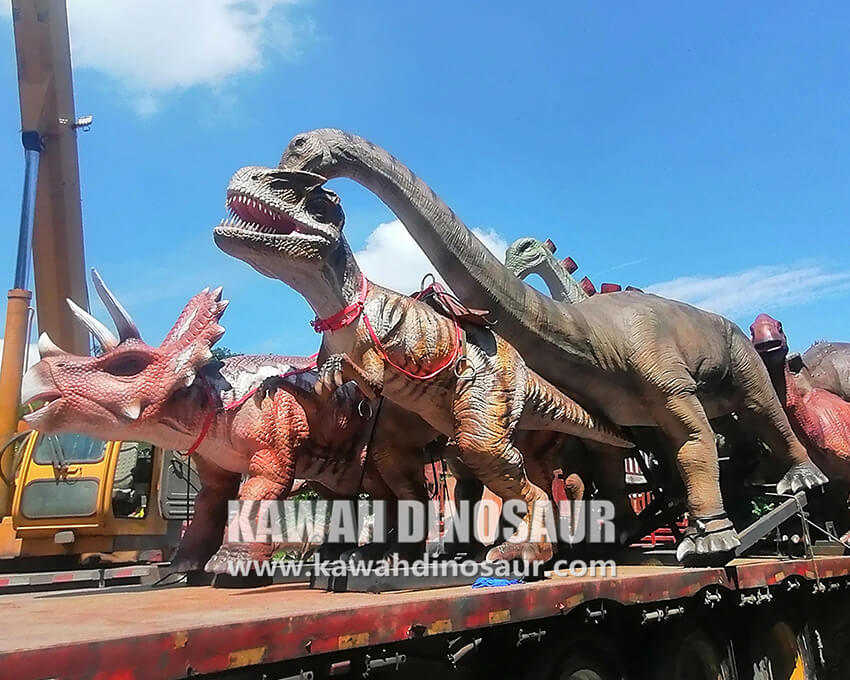 3 Deliver dinosaurs to domestic customers of Gansu