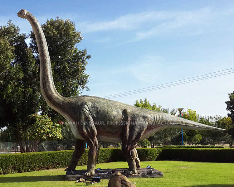 3 what is animatronic dinosaur
