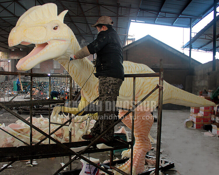 4 Kawah Dinosaur Manufacturing Process Carving Texture