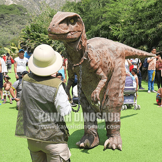 6 REALISTIC DINOSAUR COSTUME PERFORMING