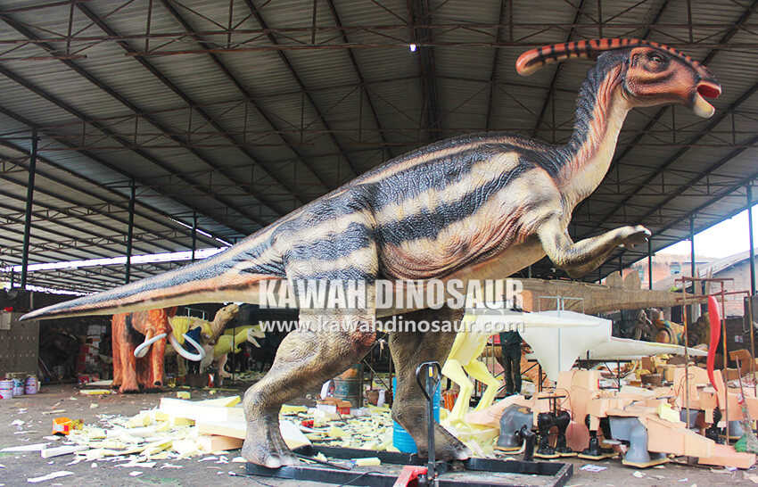 8 Lonxitude 8M Parasaurolophus