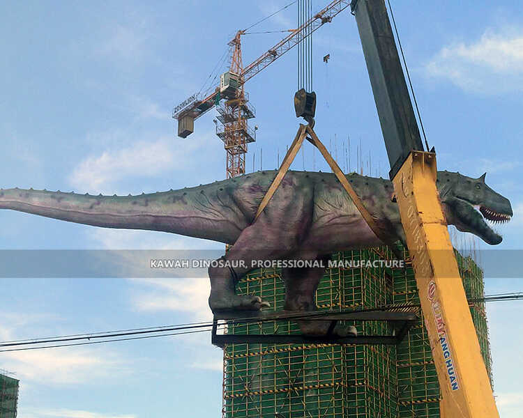 Pemasangan Carnotaurus 8 Meter