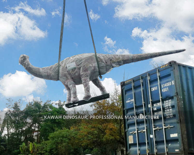 Un lote de contenedores de carga modelo dinosaurios (2)