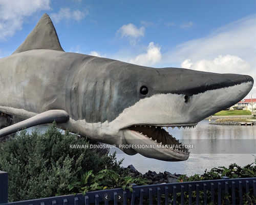 Shark jumps out of the water Animatronic Animals (6)