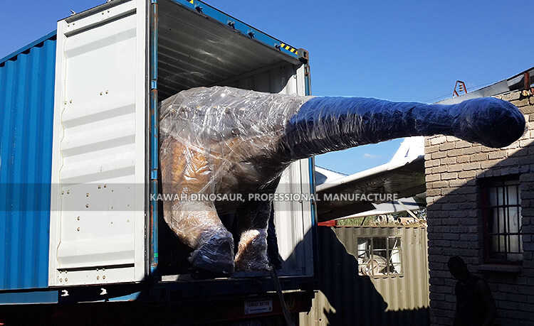 Dinosaurs arrive in South Africa (4)