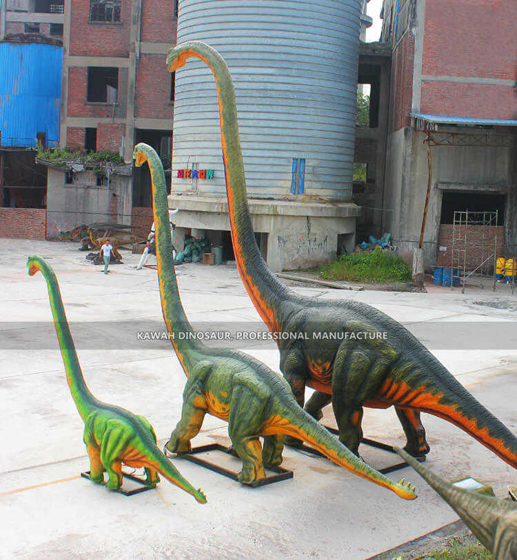 Dinosaurs ready to ship to Brazil (5)