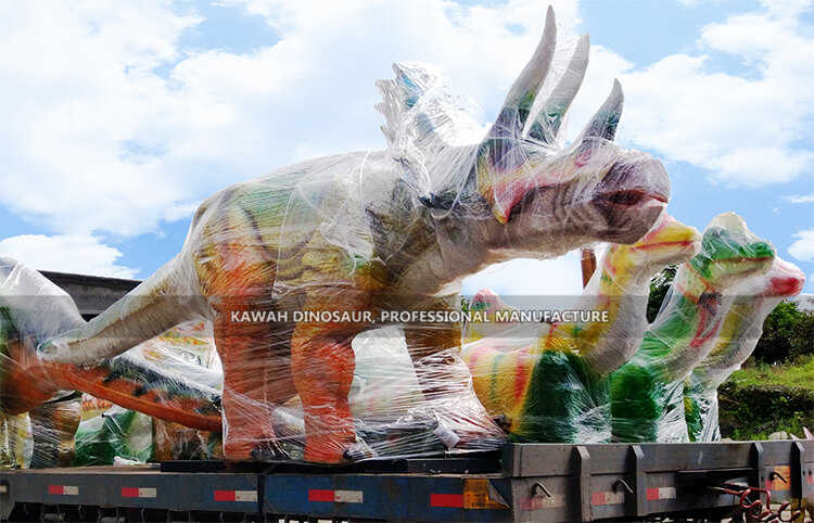 Dinosaurs were transported to Ukraine (1)