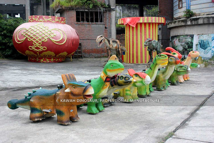 Kiddie dinosaur rides ready to transport to amusement park in Romania (2)
