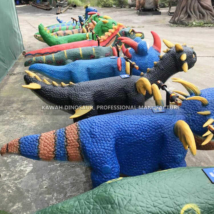 কিডি ডাইনোসর রোমানিয়ার বিনোদন পার্কে পরিবহনের জন্য প্রস্তুত (5)