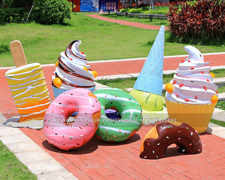 Multicolor Lovely Realistic Fiberglass Ice Cream & Donut Statue