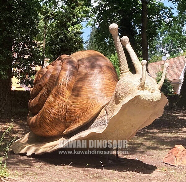 animatronic snail model europe park show